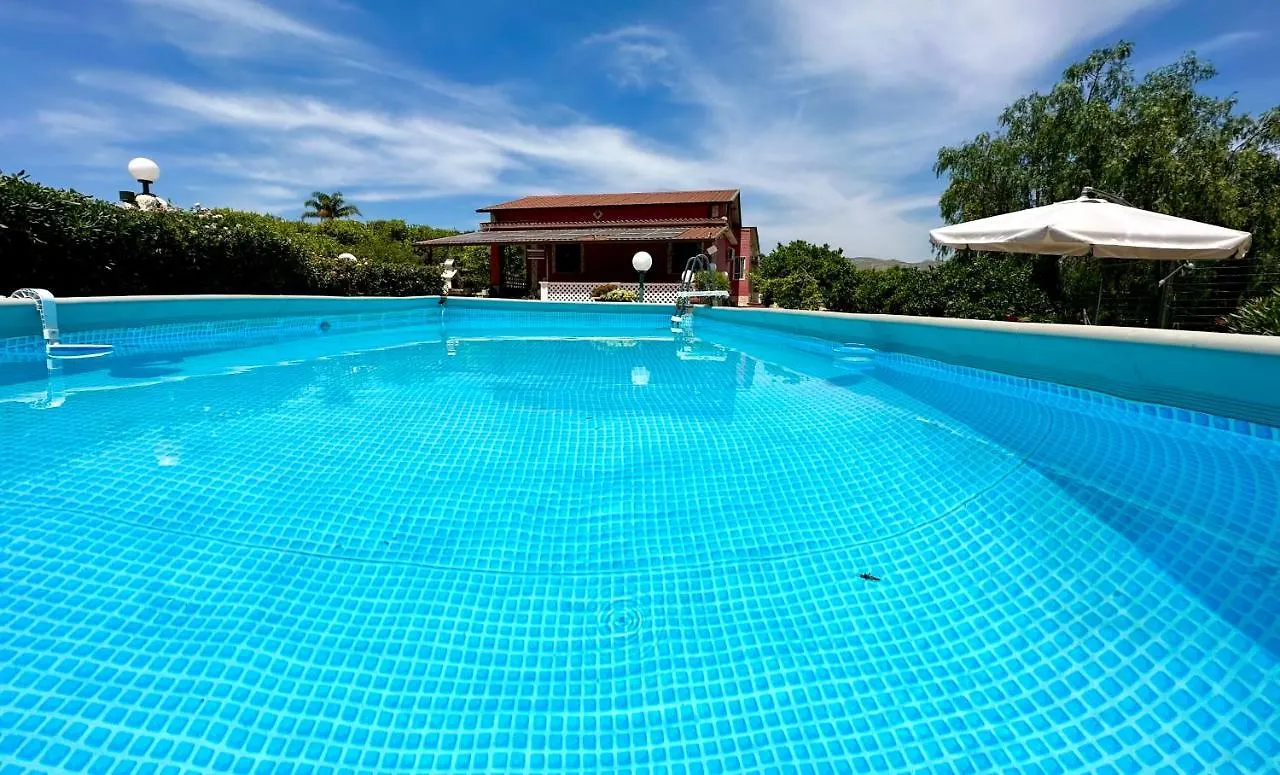 Villa Mary Avola